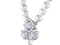 Колье из белого золота с бриллиантами и жемчугом культивированным э0952кл07210403
