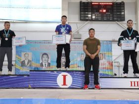 Международный турнир по мас-рестлингу в Якутии запомнился сенсациями