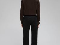 Джинсы comfort fit с бархатным напылением