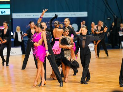 В Якутске начались всероссийские соревнования по танцевальному спорту