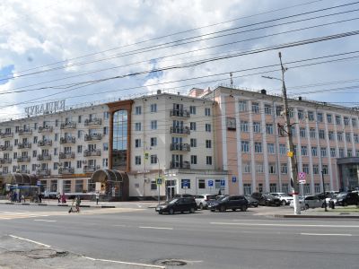 Здание телеграфа и гостиницы "Чувашия"