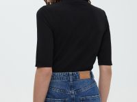 Джемпер с коротким рукавом и воротником-стойкой