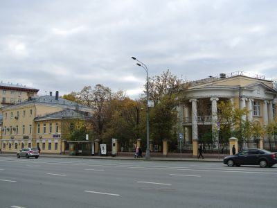 Два служебных корпуса Яузской части