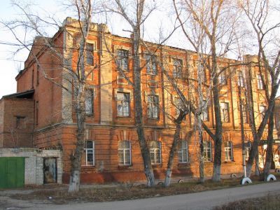 Здание больницы земской