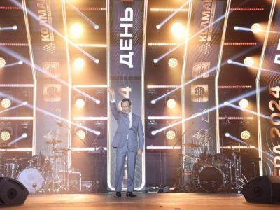 Глава Якутии вручил государственные награды лучшим угольщикам республики