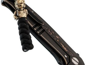 Бусина с темляком Чаки