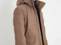 Пуховое полупальто со съемным капюшоном