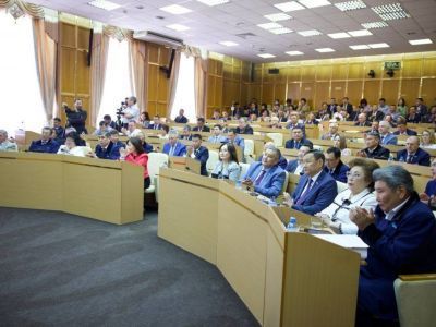 Шестой созыв Ил Тумэна продолжит работу до избрания новых депутатов