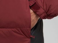 Утепленная куртка с капюшоном