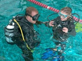 Урок дайвинга для двоих