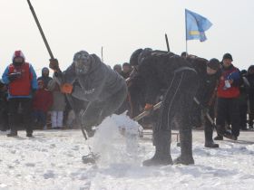 На соревнованиях отцов и сыновей победу одержала семья из Таттинского района Якутии