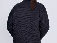 Утепленная куртка прямого силуэта