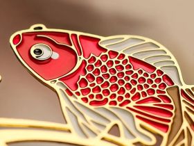 Закладка для книг с подвеской "Резвящаяся рыбка" (латунь)