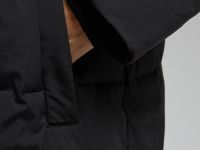 Утепленное стеганое пальто с капюшоном