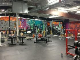 Эндрю Болингер, Канада: К счастью, у нас есть наше замечательное сообщество, поддержку которого я чувствую, поэтому мы точно выживем