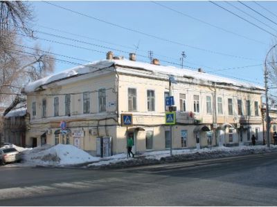 Дом, где жил видный государственный деятель, руководитель Саратовских большевиков,  зам. председателя исполкома Совета рабочих и солдатских депутатов (1917-18 гг.) М.И. Васильев-Южин