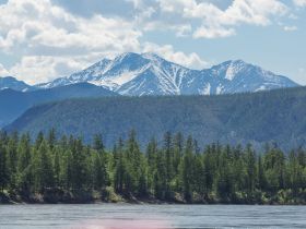 Река Индигирка. Через Ущелье Восторга и Восхищения! Маршрут: п. Усть-Нера - с. Хонуу