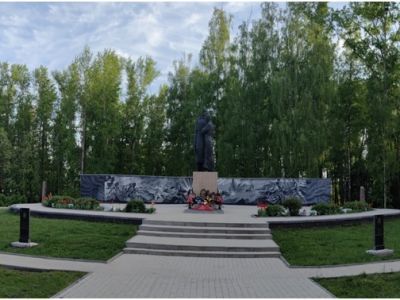 Братская могила советских воинов, погибших в 1943 г.