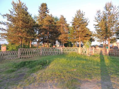 Братская могила 856 советских воинов, погибших в годы Великой Отечественной войны 1941-1945 гг.