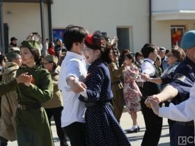 5,5 тысяч пар станцевали вальс Победы в Якутске