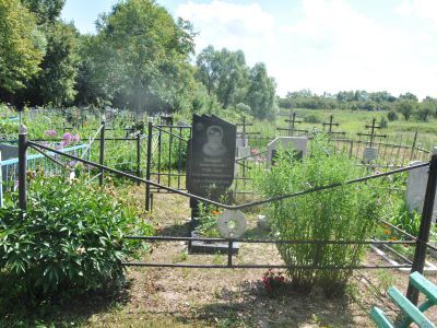 Могила воина-интернационалиста Винокурова Николая Николаевича