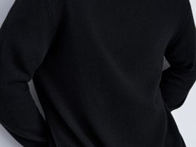 Джемпер прямого силуэта с округлой горловиной