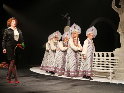 Баба Шанель (Драматический театр)