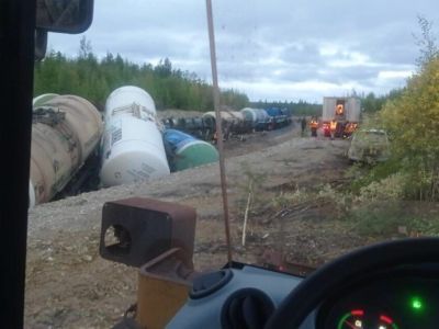 Грузовые вагоны сошли с рельс в Якутии