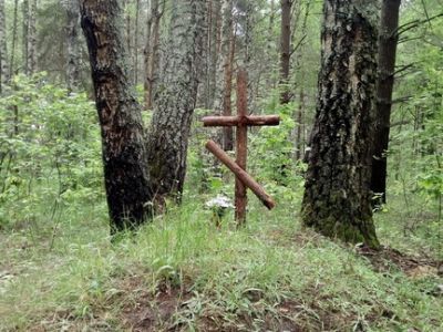 Братская могила  погибшим воинам