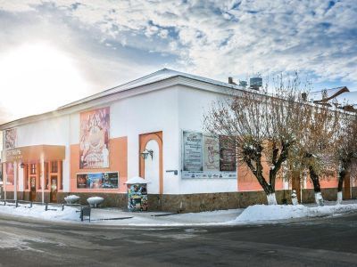 Центр досуга и кино «Октябрь»