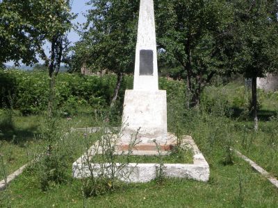 Обелиск жителям п. Курджиново, погибшим в ВОВ