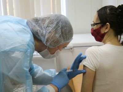 Якутяне стали положительнее относиться к вакцинации от COVID-19