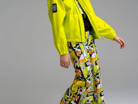 Куртка текстильная с полиуретановым покрытием для девочек (ветровка)