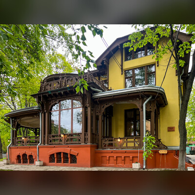 Прогулка по особняку: с вниманием к деталям