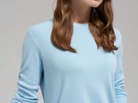 Легкий базовый джемпер прямого кроя