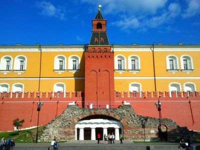 Башня Средняя Арсенальная