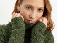 Джемпер свободного силуэта с шерстью