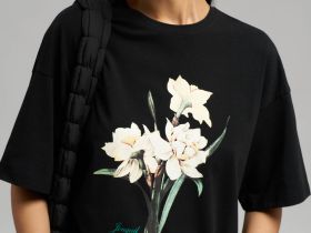 Свободная футболка из хлопкового джерси