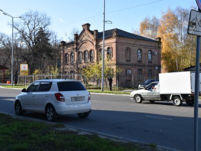 Больница земская (корпус 1)