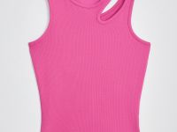 Майка с фигурным разрезом