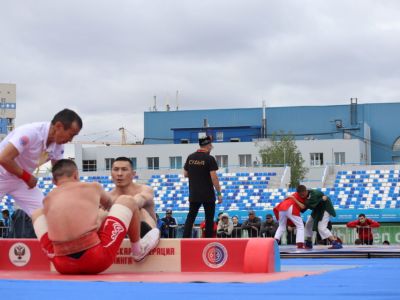 В Якутске стартовали соревнования по борьбе корэш и мас-рестлингу в рамках федерального Сабантуя