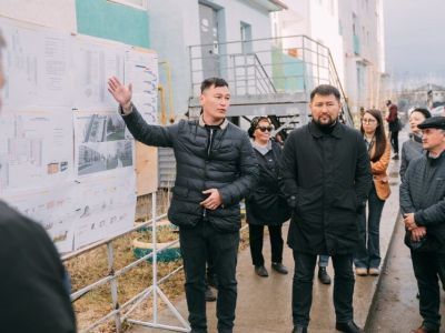 Власти Якутска продолжают встречи с горожанами по благоустройству дворовых территорий