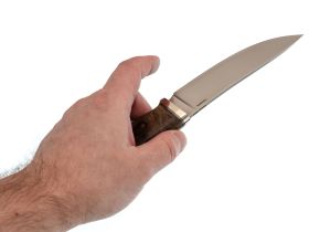 Охотничий нож КМЕТЬ Воронёнок, порошковая сталь M390, рукоять стабилизированная карельская береза