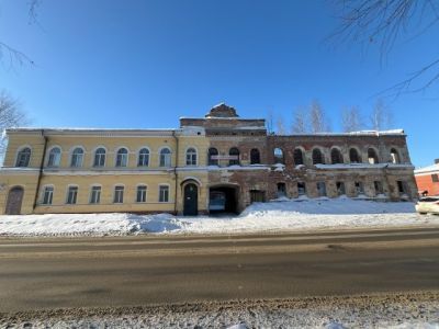 Восточный корпус бань с почтово-телеграфной конторой