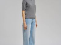 Легкий джемпер-поло полуприлегающего кроя