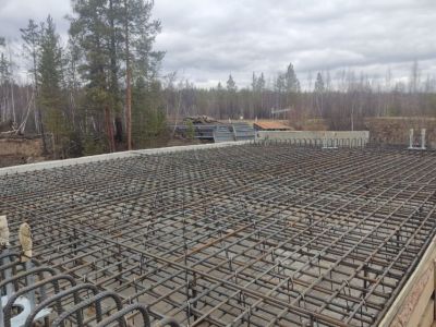 В Сунтарском районе Якутии к концу сентября сдадут мост через реку Улахан-Харыялах 