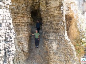 "Золотые Скалы реки Синяя". Синские, Ленские Столбы