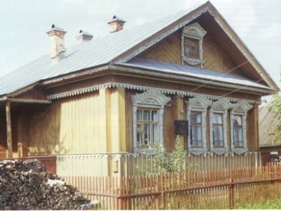 Дом, в котором родился и с 1888 по 1979 г. жил и работал художник-палешанин, народный артист СССР Н.М. Зиновьев
