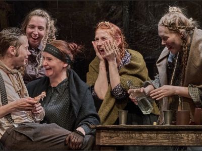 Билеты на Ирландский герой (Театр «У Моста») / Театр | Афиша | ИнфоТаймс