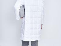 Утепленное пальто прямого кроя с карманами